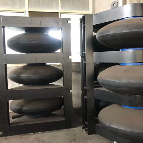 último caso de la compañía sobre On-site Performance of Upgraded Roller Fenders for High-frequency Berthing Operations