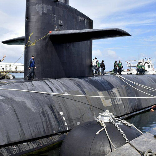 último caso de la compañía sobre Advanced Submarine Fenders Ensure Gentle and Reliable Underwater Berthing Protection