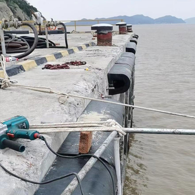 Tipo de goma natural defensas 300H de D para Marine Large Wharf Ships resistente