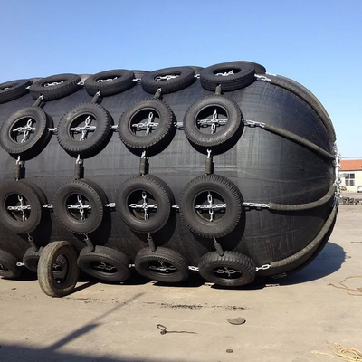 ISO17357 Yokohama Marine Fenders With Aircraft Tires para las operaciones del STS