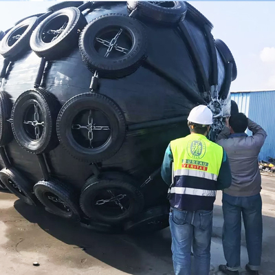 26 acoda defensas del dique flotante de los 2.5M Yokohama Rubber Fender 50kPa