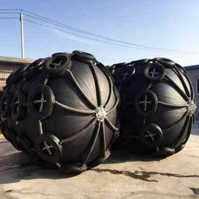 defensa de goma neumática ISO17357-1 de los 2.5*4.0M CTN: 2014 con la válvula de seguridad