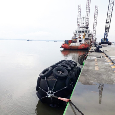 el muelle de los 4.5*9.0M Pneumatic Rubber Fender STS montó las defensas 80kPa ISO17357-1: 2014
