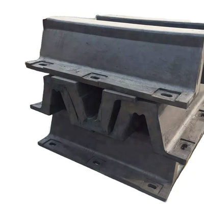 Absorción de alta energía de goma natural de Marine Dock Fenders Wear Resistant del arco