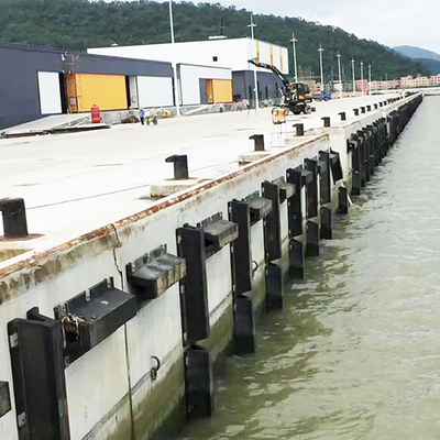 Defensa de goma del arco resistente 700H para la seguridad de la protección del barco del muelle