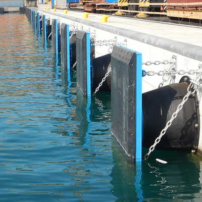 Color negro de las defensas de goma cónicas del cono PIANC2002 modificado para requisitos particulares para el almacenador intermediario del muelle del barco