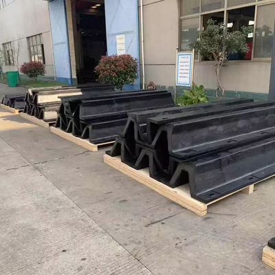 Tipo barco de goma de V de la seguridad de la defensa NBR 800 del muelle que amarra defensas