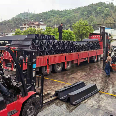 Tipo barco de goma de V de la seguridad de la defensa NBR 800 del muelle que amarra defensas