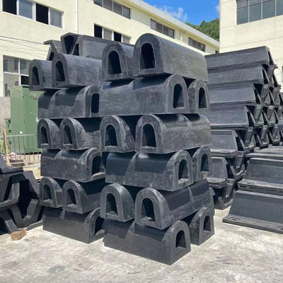 Tipo estándar topes resistentes de la AIPCN D del muelle de la defensa de goma para el barco
