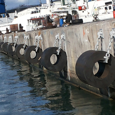 Material de goma natural de las defensas cilíndricas SBR EPDM del barco del OEM
