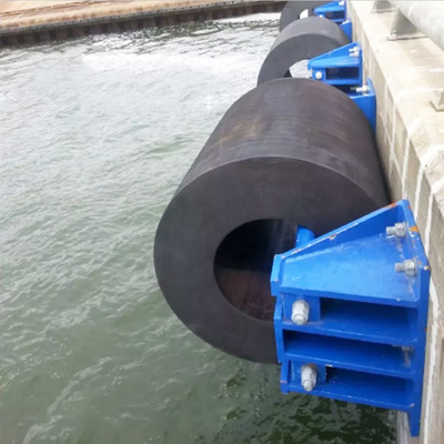 El tope de goma cilíndrico resistente para el barco PIANC2002 certificó