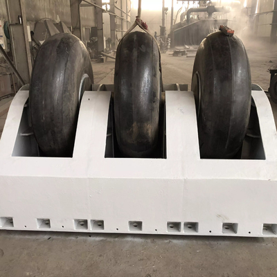 Defensa fija de goma negra 175kN - 1000kN para la protección del barco del muelle