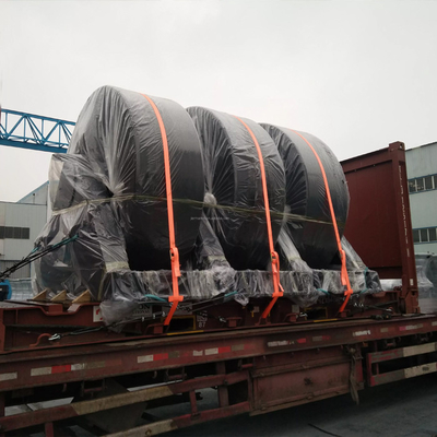 Defensa fija de goma negra 175kN - 1000kN para la protección del barco del muelle