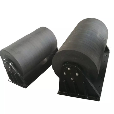 Defensa fija de goma negra 175kN - 1000kN para la protección del barco del muelle