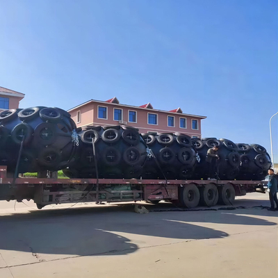 Altura adaptable de la alta de la abrasión defensa de goma cilíndrica del muelle para Marine Usage