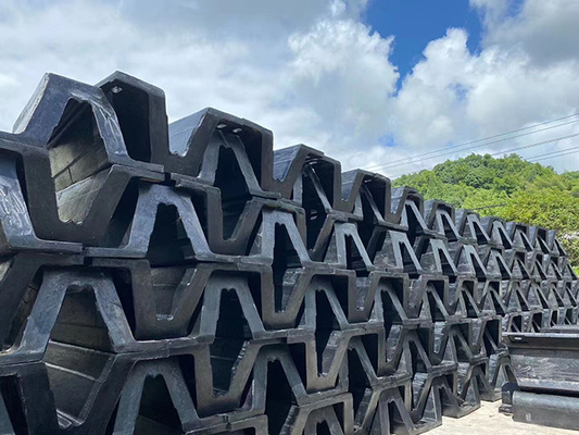 El OEM modificó el tipo Marine Rubber Fender For Boats de V para requisitos particulares