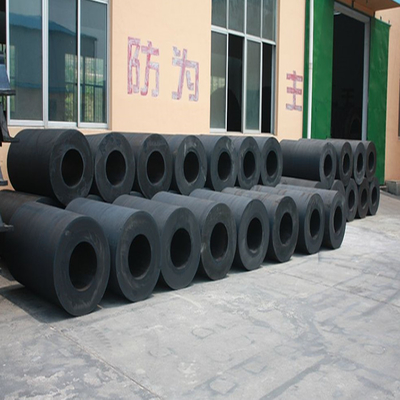 NR Fenders marinos cilíndricos Absorción de energía duradera Pianc 600x1200 caucho