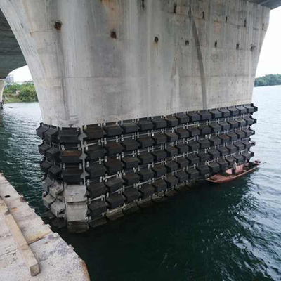 Fenders de carga pesada V / D 1000 mm montados en el muelle para superyates