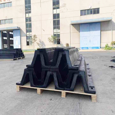 Fenders marinos de caucho moldeado color negro alta flexibilidad