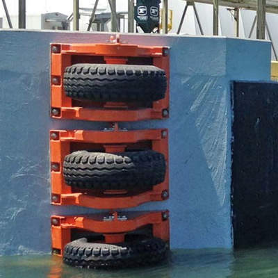 Fenders de caucho de rodillos de cojín Fenders de borde de puerto de buque remolcador naval