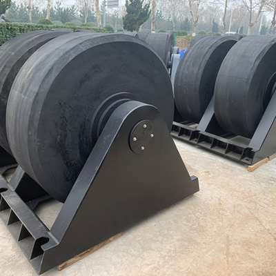 Fenders de caucho de rodillos de cojín Fenders de borde de puerto de buque remolcador naval