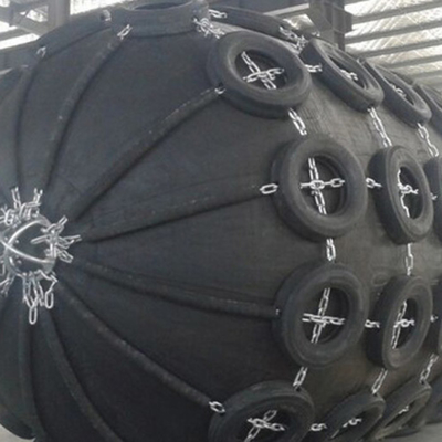 Fender de caucho negro de Yokohama con certificación BV y fácil instalación