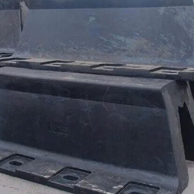 Fender de tipo V personalizado según el grosor requerido para protección marina