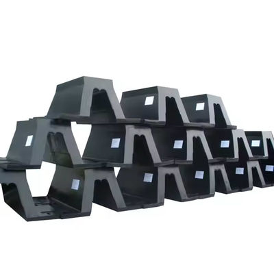 500H X 1500mm V Tipo de almohadones de caucho Fender Resistente a los impactos pesados y a las lágrimas