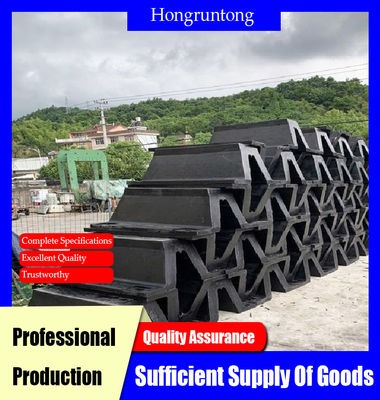 Fender de caucho de muelle marino Diseño a prueba de intemperie Material antienvejecimiento resistente al aceite