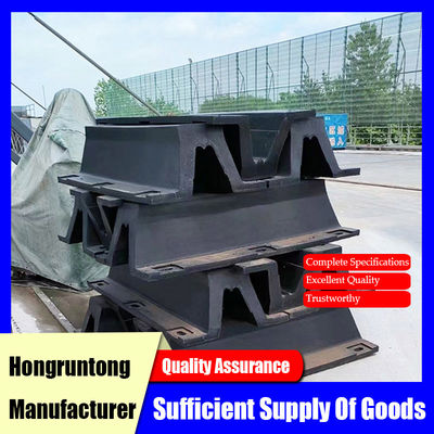 Defensa de muelle tipo V con gran resistencia al impacto y durabilidad duradera. Fácil instalación.