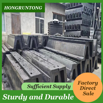 Fender de caucho de arco Distribución uniforme de la fuerza Bajo mantenimiento Alta resistencia a la compresión