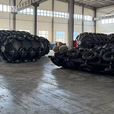 Fender neumático de caucho con larga vida útil anti-colisión y fácil instalación para la protección marina