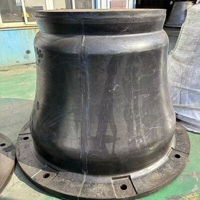 Fenders de goma cónica con alta absorción de impacto, resistente a la corrosión del agua de mar y larga vida útil