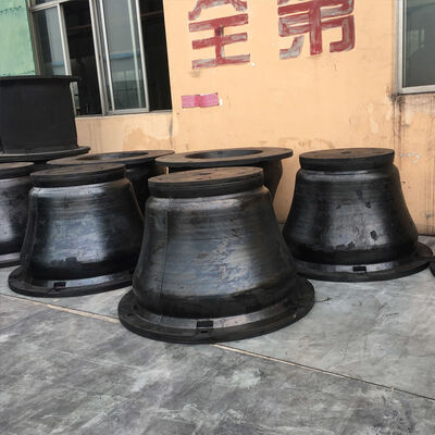 Fenders de caucho cónico con baja presión superficial Anti envejecimiento UV y fácil instalación para muelles marinos