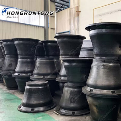 Fenders de goma cónica con alta absorción de energía, rendimiento angular estable y fuerza distribuida uniformemente para muelles marinos